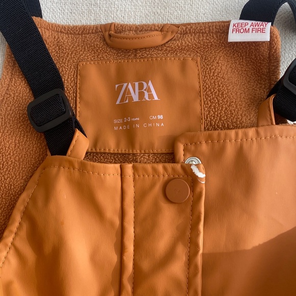 Zara Kids Rust Overalls - Picture 2 of 4